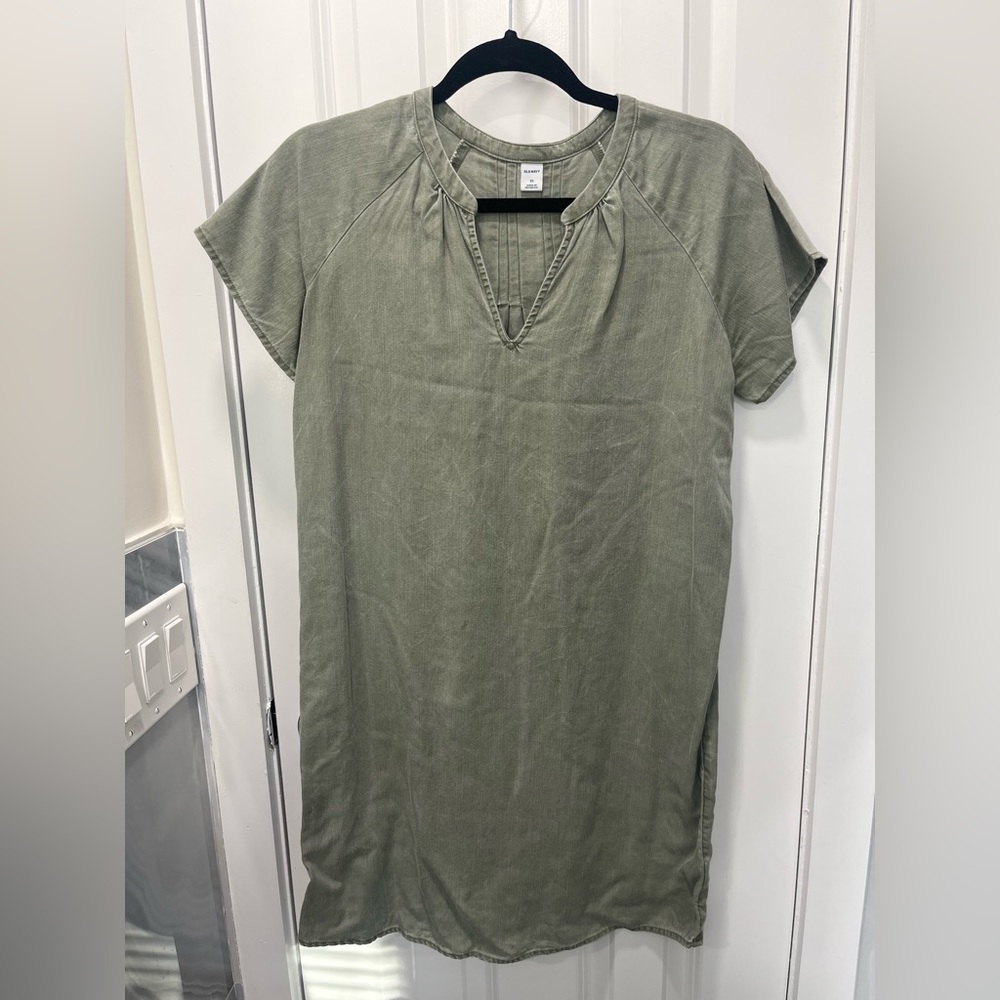 Green summer dress